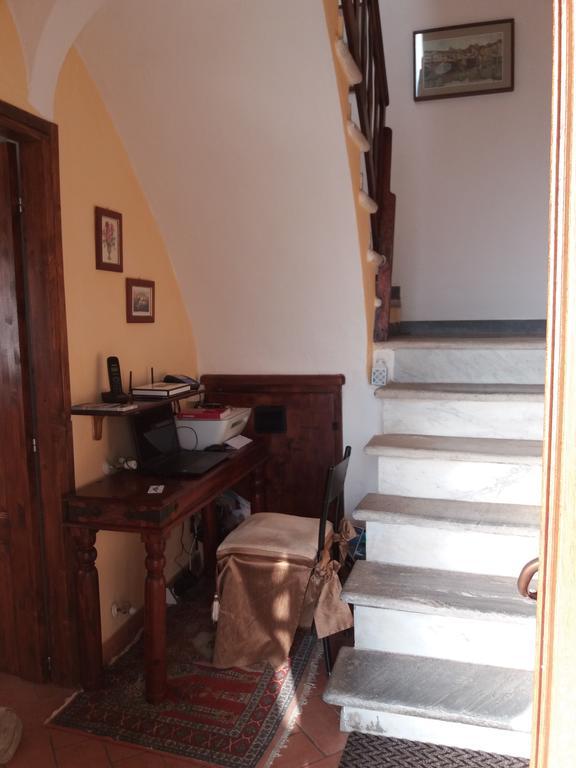 Bed and Breakfast Le Travi Sarzana Exterior foto