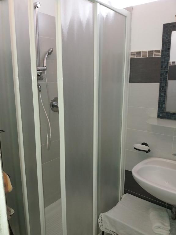 Bed and Breakfast Le Travi Sarzana Exterior foto