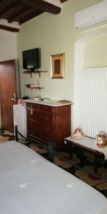 Bed and Breakfast Le Travi Sarzana Exterior foto